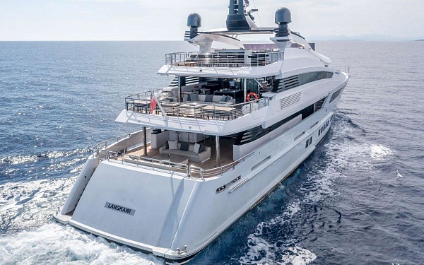 Аренда суперяхты Gentech 152, Navis One,Queen Anne на Пхукете, Таиланд